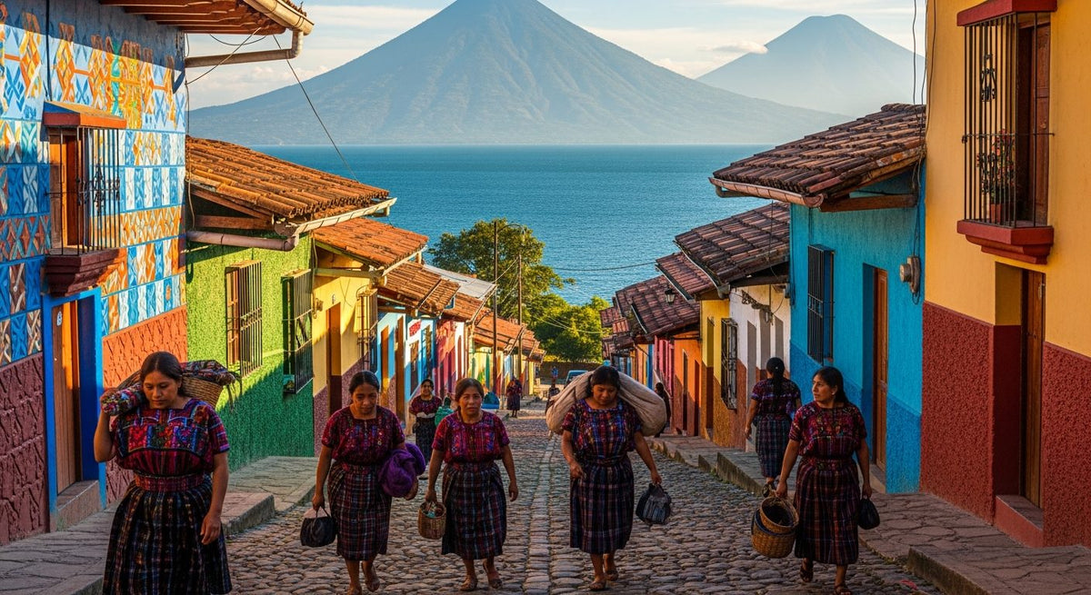 Santa Catarina Palopó: El Pueblo Más Colorido del Lago Atitlán