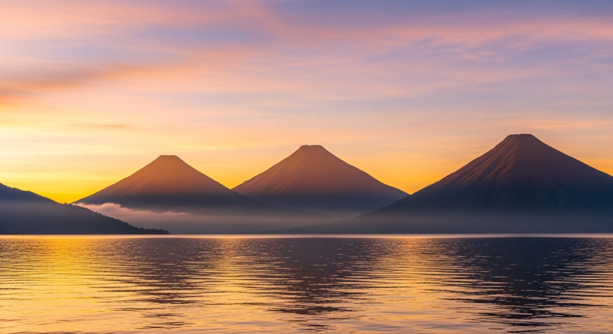 ¿Cuántos volcanes tiene el Lago de Atitlán? Los tres gigantes
